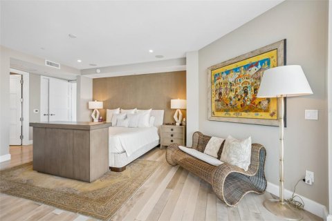 Condo in Tampa, Florida, 3 bedrooms  № 2376589 - photo 28