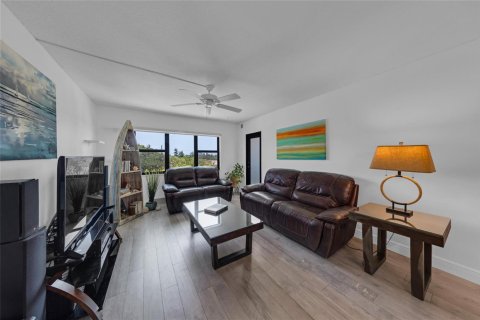 Condo in Fort Lauderdale, Florida, 2 bedrooms № 2083269 - photo 15