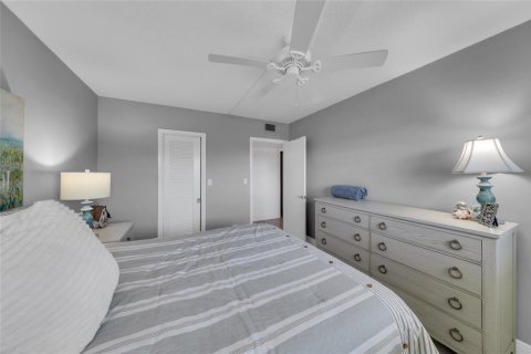 Condo in Fort Lauderdale, Florida, 2 bedrooms № 2083269 - photo 18