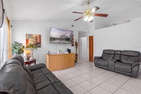 Casa en venta en Poinciana, Florida, 3 dormitorios, 130.25 m2 № 1822378 - foto 5