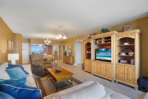 Copropriété à louer à Miami Beach, Floride: 1 chambre, 90.77 m2 № 1730055 - photo 11