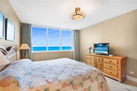 Copropriété à louer à Miami Beach, Floride: 1 chambre, 90.77 m2 № 1730055 - photo 12