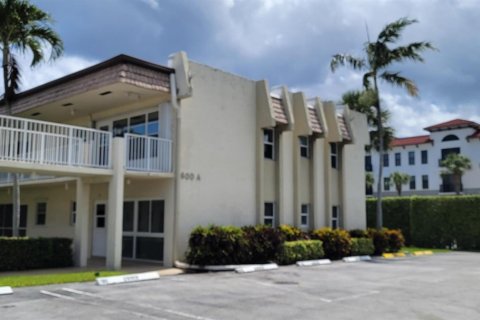 Condo in Boynton Beach, Florida, 2 bedrooms  № 1182111 - photo 1