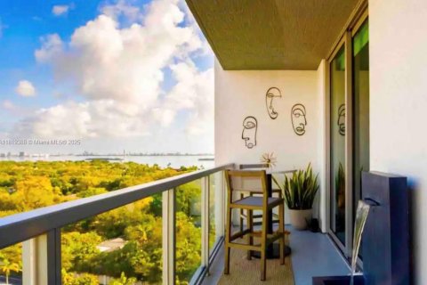 Condo in Miami, Florida, 1 bedroom  № 2039011 - photo 21