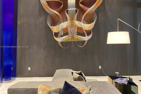Condo in Miami, Florida, 1 bedroom  № 2039011 - photo 26