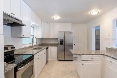 Casa en alquiler en Maitland, Florida, 4 dormitorios, 206.06 m2 № 1918456 - foto 5
