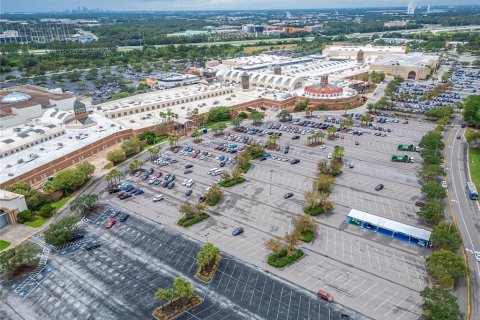 Commercial property in Brandon, Florida № 1334990 - photo 24