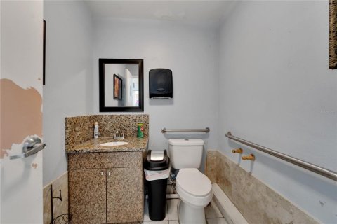 Commercial property in Brandon, Florida № 1334990 - photo 19