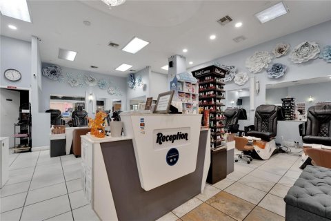 Commercial property in Brandon, Florida № 1334990 - photo 13