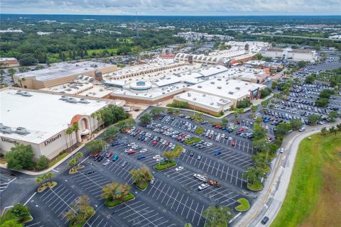 Commercial property in Brandon, Florida № 1334990 - photo 30