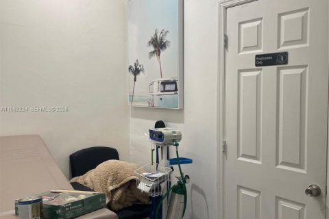 Immobilier commercial à vendre à Sweetwater, Floride № 2026282 - photo 13