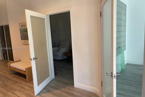 Immobilier commercial à vendre à Sweetwater, Floride № 2026282 - photo 7