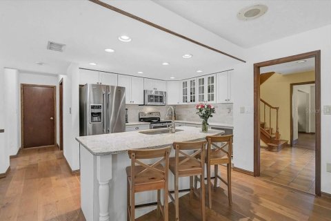 House in Sarasota, Florida 4 bedrooms, 226.5 sq.m. № 2103295 - photo 12