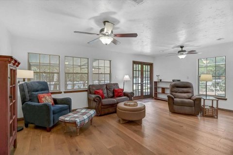House in Sarasota, Florida 4 bedrooms, 226.5 sq.m. № 2103295 - photo 23