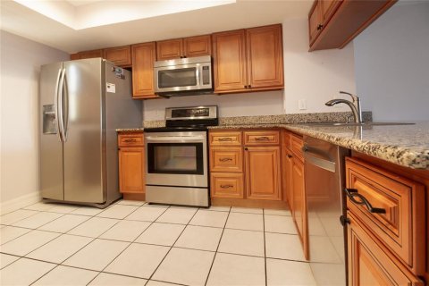Adosado en venta en Treasure Island, Florida, 2 dormitorios, 134.71 m2 № 1687584 - foto 9