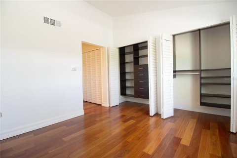 Adosado en venta en Treasure Island, Florida, 2 dormitorios, 134.71 m2 № 1687584 - foto 26