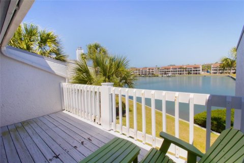 Adosado en venta en Treasure Island, Florida, 2 dormitorios, 134.71 m2 № 1687584 - foto 19