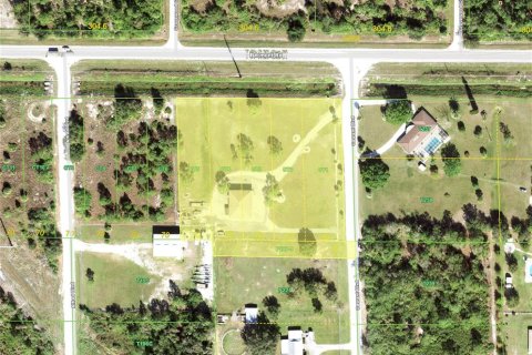 Commercial property in Punta Gorda, Florida № 669206 - photo 1