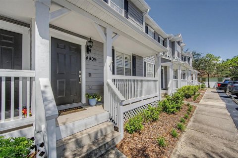 Touwnhouse à vendre à Tampa, Floride: 2 chambres, 113.71 m2 № 2319273 - photo 26