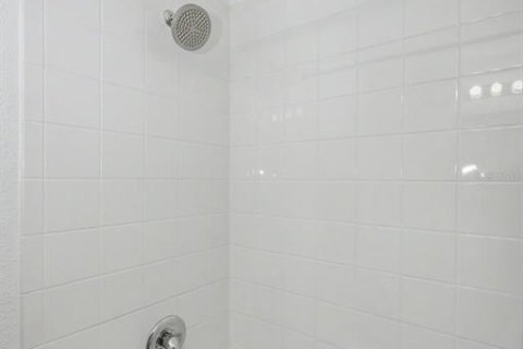 Touwnhouse à vendre à Tampa, Floride: 2 chambres, 113.71 m2 № 2319273 - photo 25