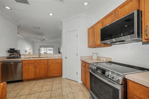 Touwnhouse à vendre à Tampa, Floride: 2 chambres, 113.71 m2 № 2319273 - photo 4