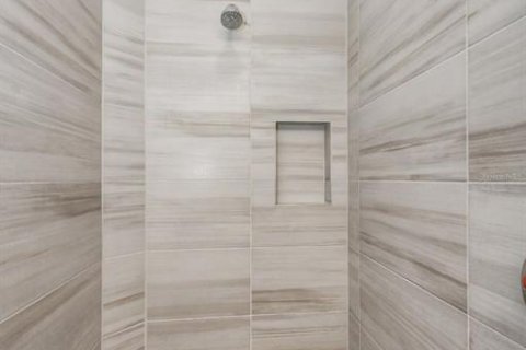 Touwnhouse à vendre à Tampa, Floride: 2 chambres, 113.71 m2 № 2319273 - photo 21