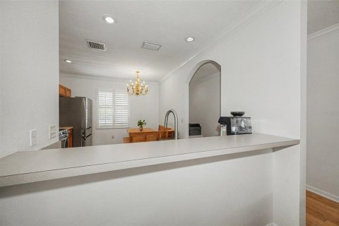 Touwnhouse à vendre à Tampa, Floride: 2 chambres, 113.71 m2 № 2319273 - photo 8