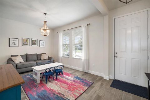Villa ou maison à louer à Lutz, Floride: 4 chambres, 244.7 m2 № 2418717 - photo 2