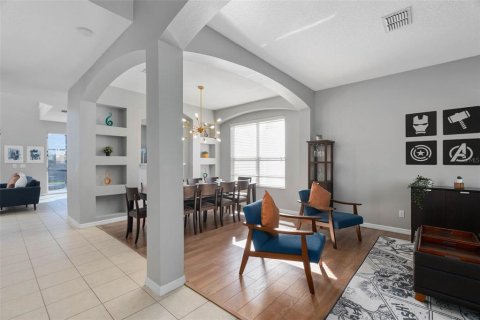 Casa en alquiler en Davenport, Florida, 7 dormitorios, 257.43 m2 № 1907381 - foto 8