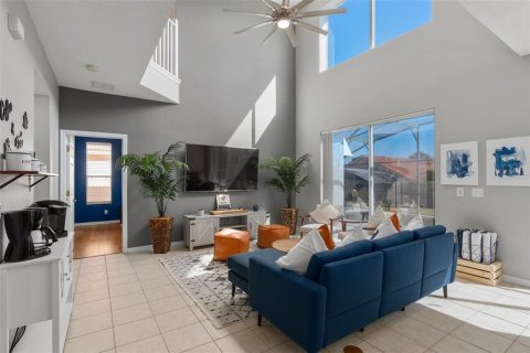 Casa en alquiler en Davenport, Florida, 7 dormitorios, 257.43 m2 № 1907381 - foto 21