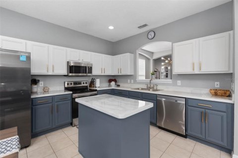 Casa en alquiler en Davenport, Florida, 7 dormitorios, 257.43 m2 № 1907381 - foto 16