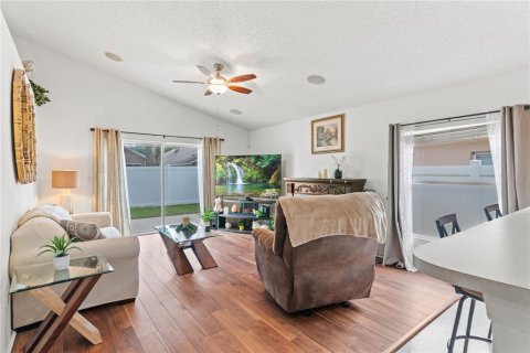 Casa en venta en Orange City, Florida, 3 dormitorios, 174.84 m2 № 1888451 - foto 15