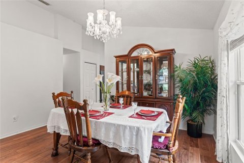 Casa en venta en Orange City, Florida, 3 dormitorios, 174.84 m2 № 1888451 - foto 9