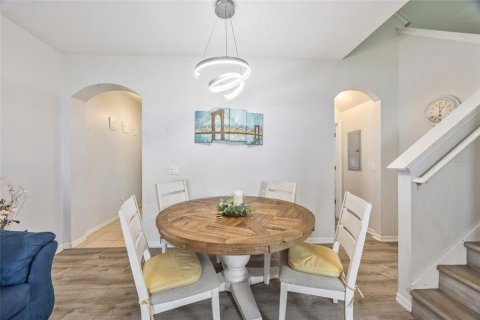 Townhouse in Davenport, Florida 4 bedrooms, 137.68 sq.m. № 1613282 - photo 6
