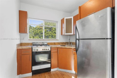 House in Miami Beach, Florida 44.13 sq.m. № 1979432 - photo 5