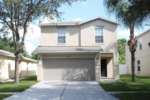 House in Gibsonton, Florida 4 bedrooms, 164.81 sq.m. № 2356055