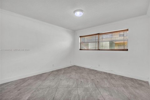 Condominio en venta en Hollywood, Florida, 1 dormitorio, 61.97 m2 № 2067110 - foto 10