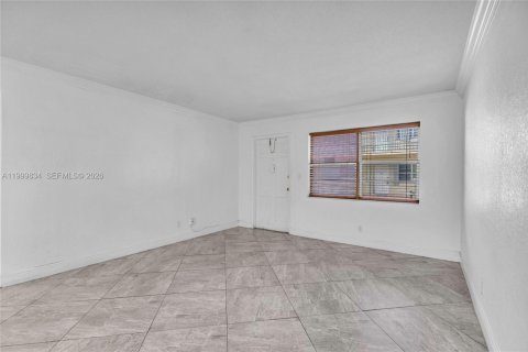 Condominio en venta en Hollywood, Florida, 1 dormitorio, 61.97 m2 № 2067110 - foto 5
