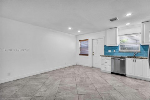 Condominio en venta en Hollywood, Florida, 1 dormitorio, 61.97 m2 № 2067110 - foto 7