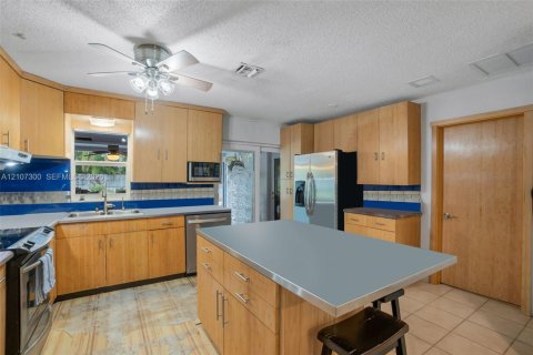 Immobilier commercial à vendre à Fort Lauderdale, Floride: 169.83 m2 № 2430039 - photo 7