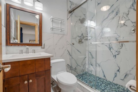 Immobilier commercial à vendre à Fort Lauderdale, Floride: 169.83 m2 № 2430039 - photo 24