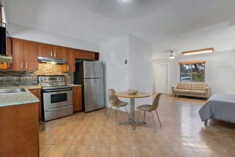 Immobilier commercial à vendre à Fort Lauderdale, Floride: 169.83 m2 № 2430039 - photo 30