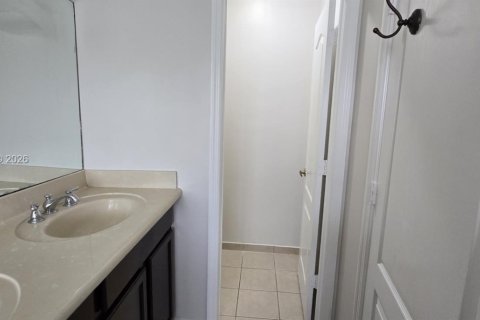 Townhouse in Homestead, Florida 3 bedrooms, 146.79 sq.m. № 2062313 - photo 20