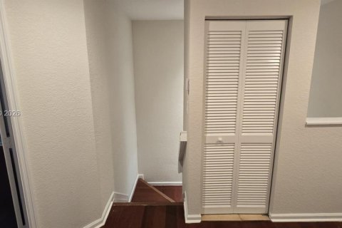 Townhouse in Homestead, Florida 3 bedrooms, 146.79 sq.m. № 2062313 - photo 9