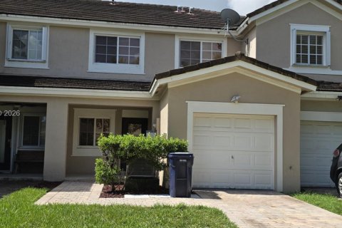Townhouse in Homestead, Florida 3 bedrooms, 146.79 sq.m. № 2062313 - photo 2