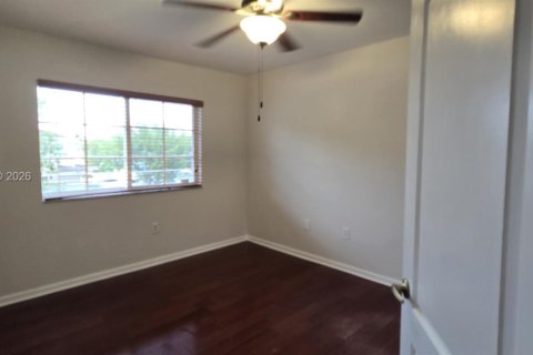 Townhouse in Homestead, Florida 3 bedrooms, 146.79 sq.m. № 2062313 - photo 10