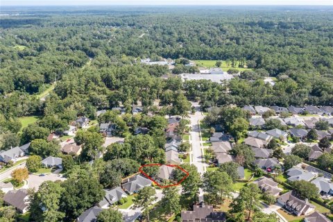 House in Gainesville, Florida 4 bedrooms, 186.55 sq.m. № 2094711 - photo 2