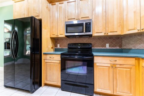 House in Gainesville, Florida 4 bedrooms, 186.55 sq.m. № 2094711 - photo 20