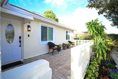 Villa ou maison à vendre à North Lauderdale, Floride: 4 chambres, 121.05 m2 № 2042405 - photo 25