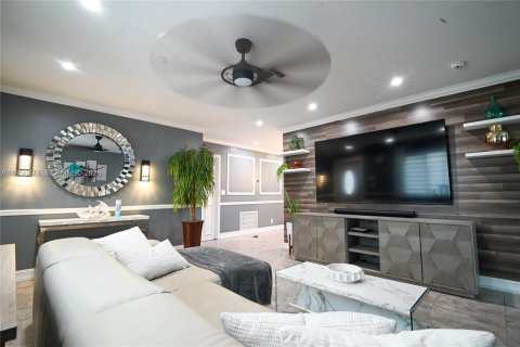 Villa ou maison à vendre à North Lauderdale, Floride: 4 chambres, 121.05 m2 № 2042405 - photo 5